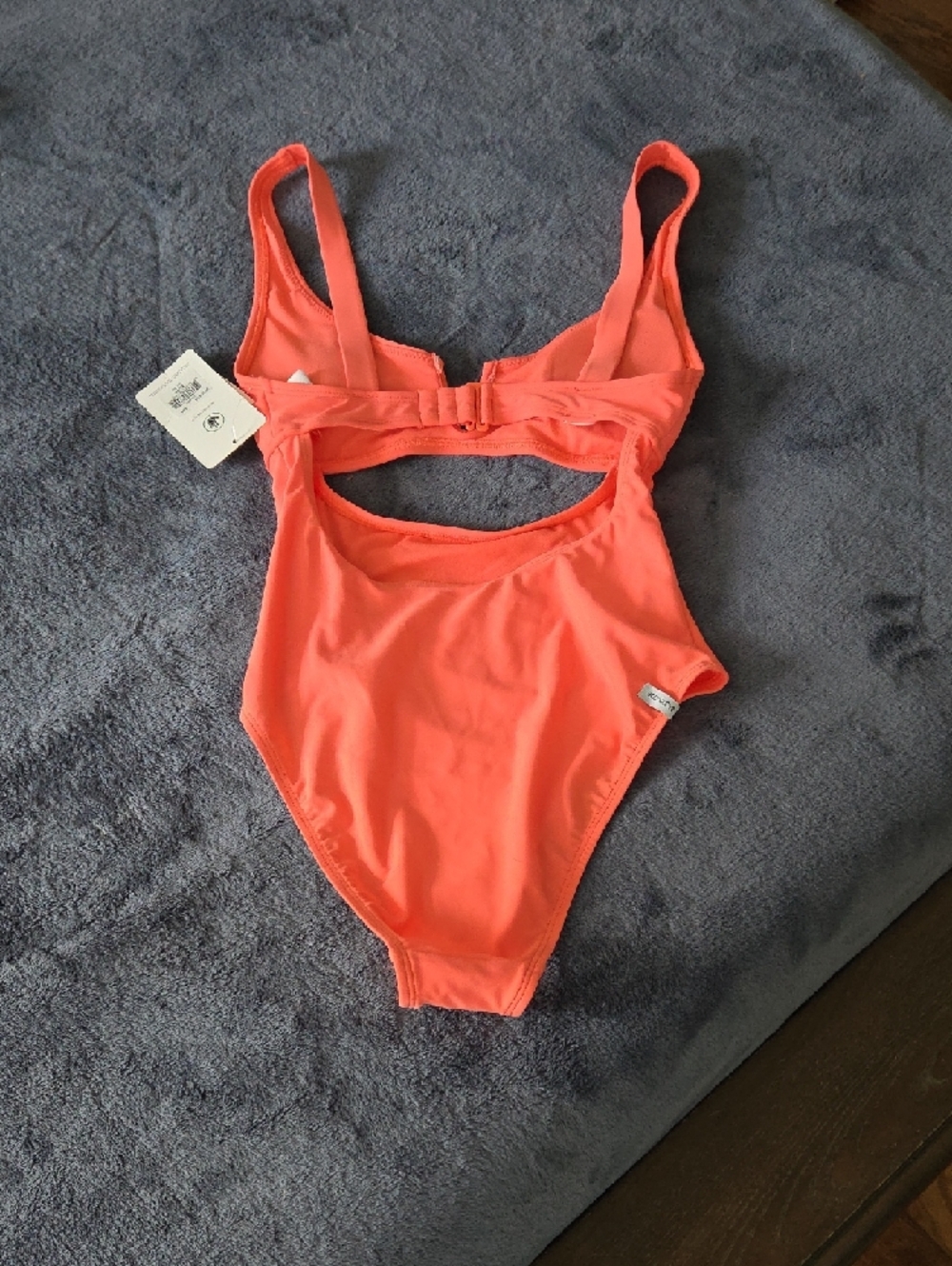 Body Glove Coral Cutout One-Piece Swimsuit - Picture 4 of 7